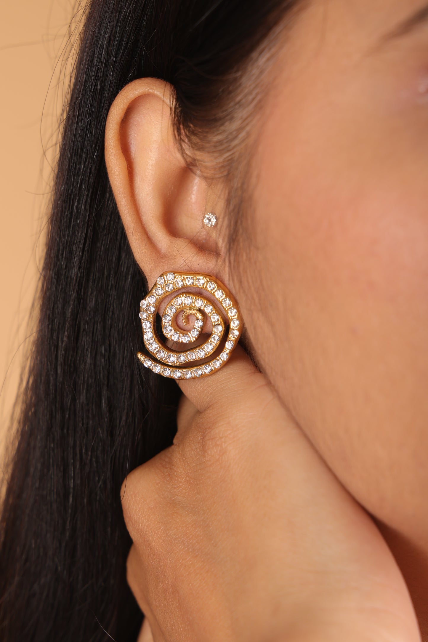 Diamond Spiral Gold Earring