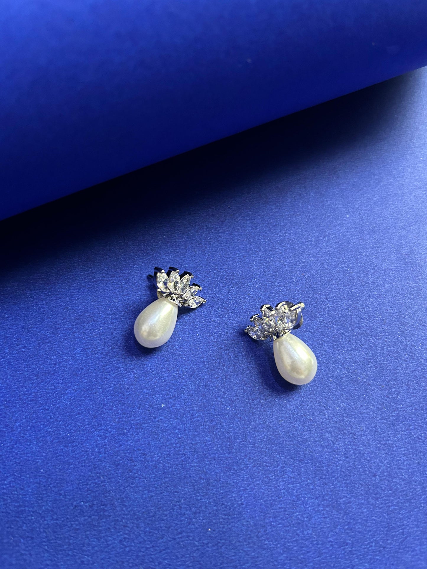 Crystal Pearl AD Earring