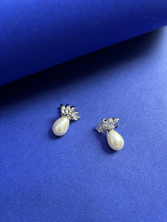 Crystal Pearl AD Earring