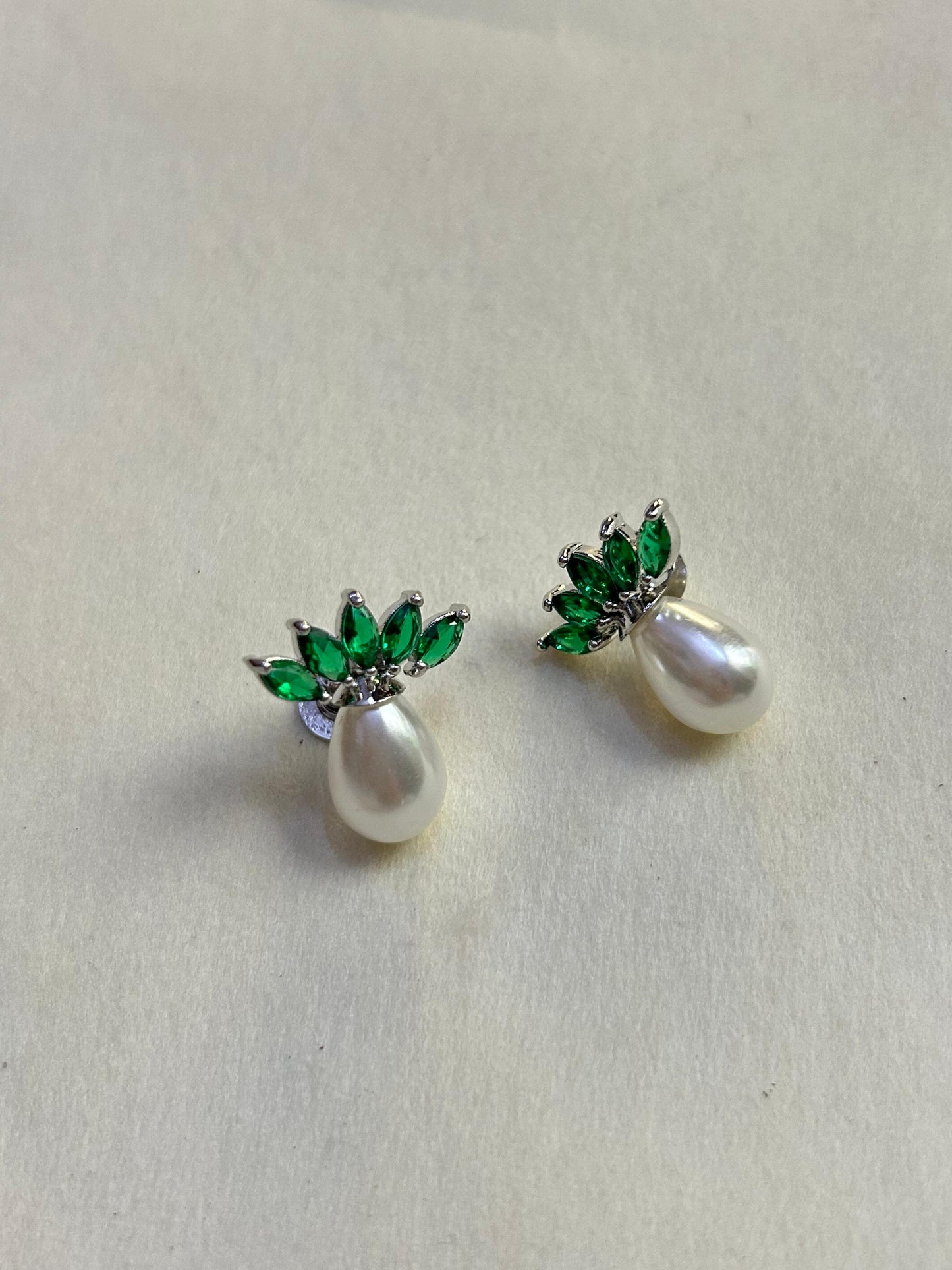 Emerald Pearl AD Earring