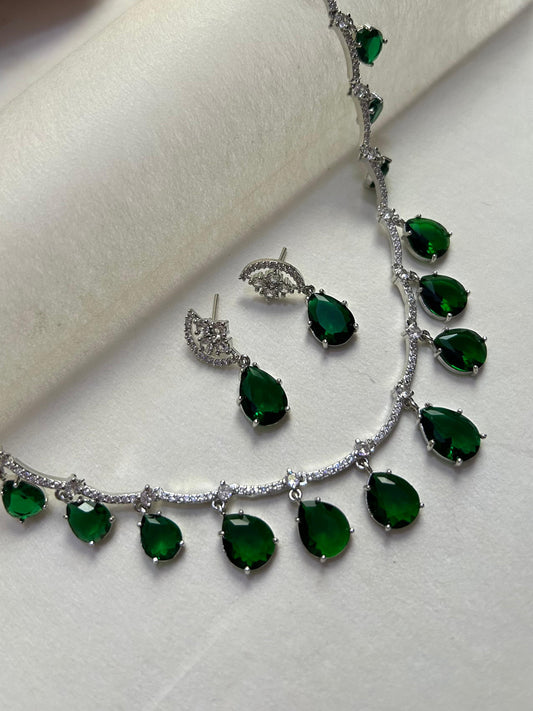 Emerald AD Set ( Necklace and Earring )