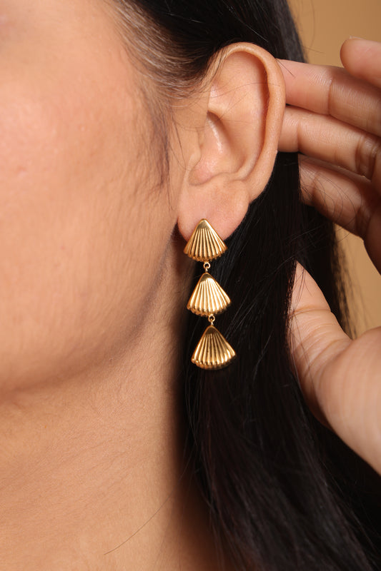 Golden Shell Statement Earring