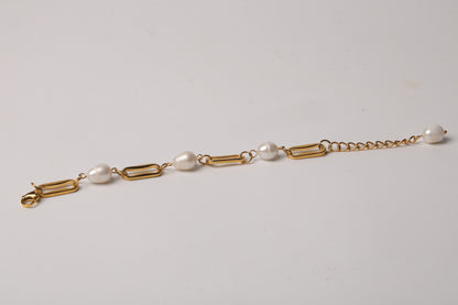 Linking Chain Pearl Bracelet