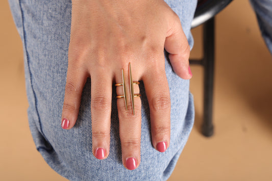 Parallel Line Ring