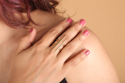 Parallel Line Ring